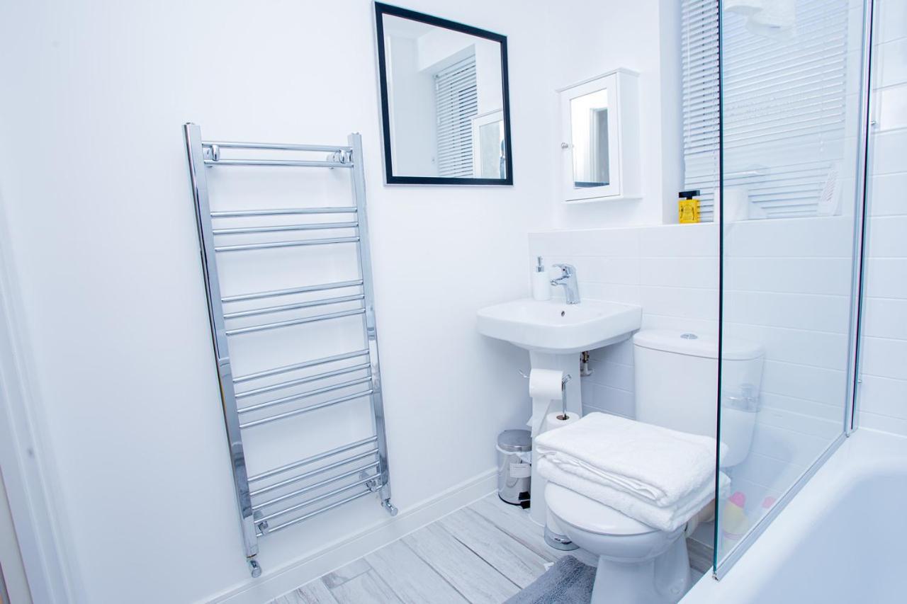 Mills Apartment - Two Bedroom En-Suite Apartment Northampton Zewnętrze zdjęcie